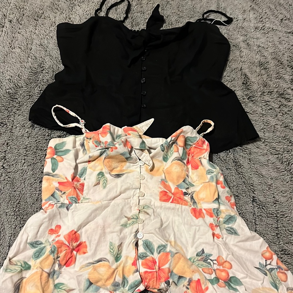 2 medium tank tops
